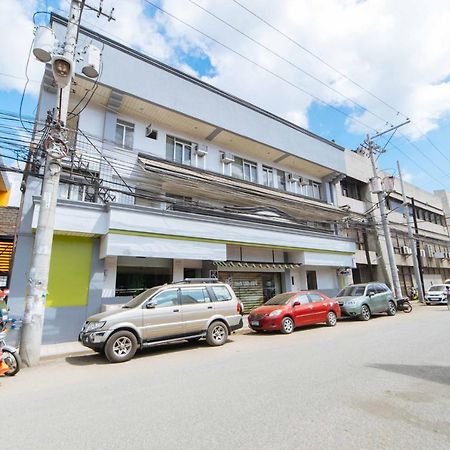 Reddoorz Plus Near San Pedro Cathedral Davao City Εξωτερικό φωτογραφία