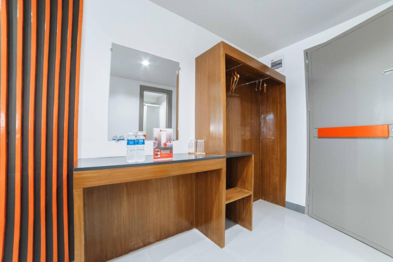 Reddoorz Plus Near San Pedro Cathedral Davao City Εξωτερικό φωτογραφία