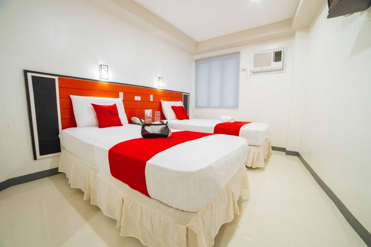 Reddoorz Plus Near San Pedro Cathedral Davao City Εξωτερικό φωτογραφία