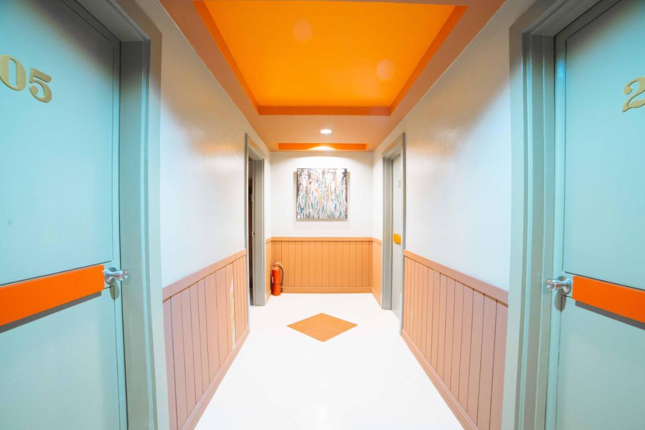 Reddoorz Plus Near San Pedro Cathedral Davao City Εξωτερικό φωτογραφία