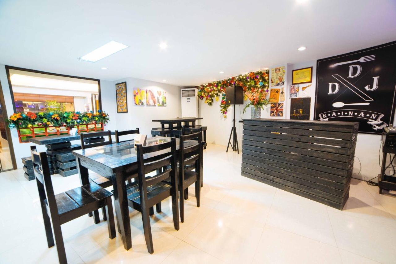 Reddoorz Plus Near San Pedro Cathedral Davao City Εξωτερικό φωτογραφία