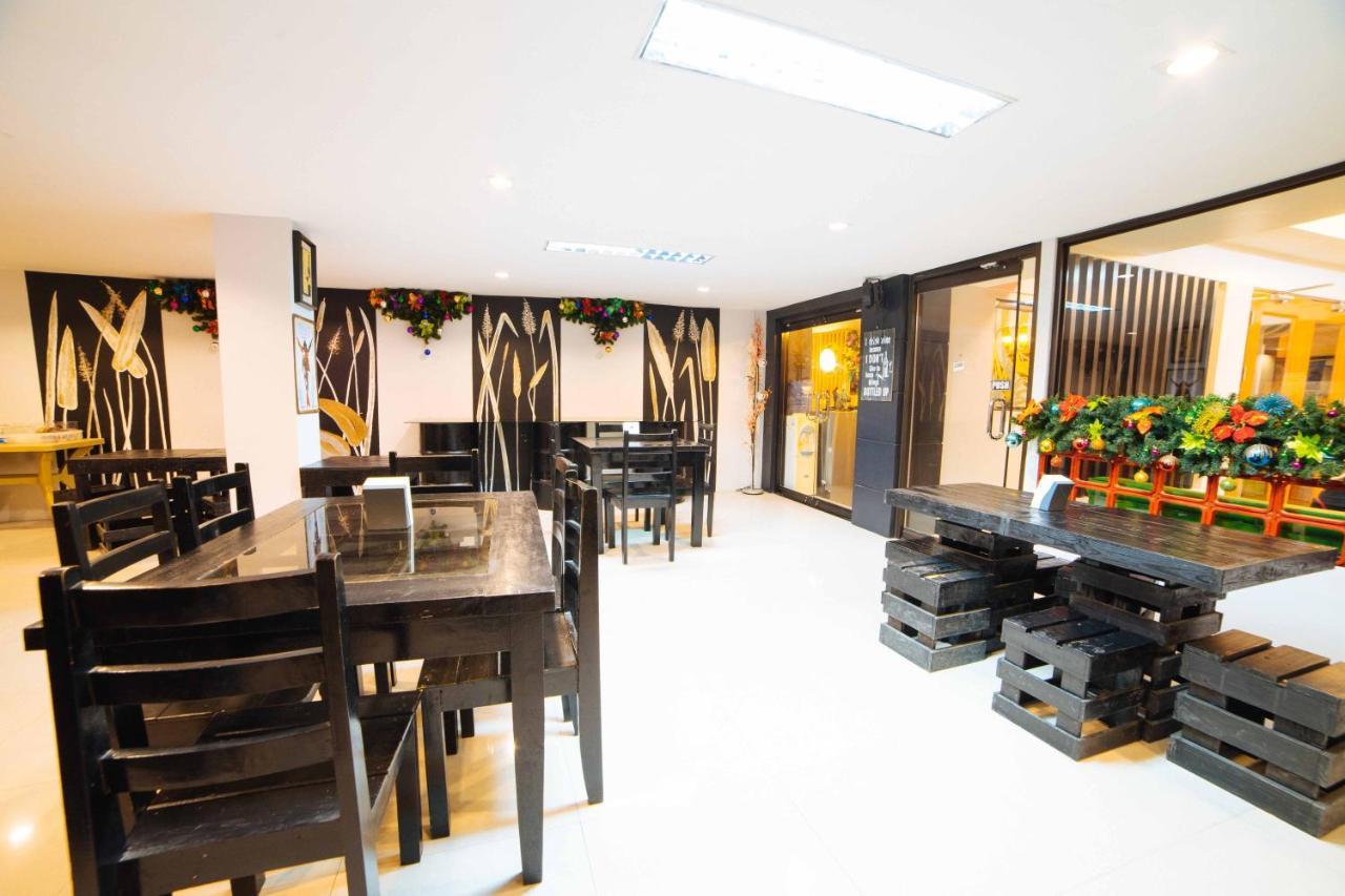 Reddoorz Plus Near San Pedro Cathedral Davao City Εξωτερικό φωτογραφία