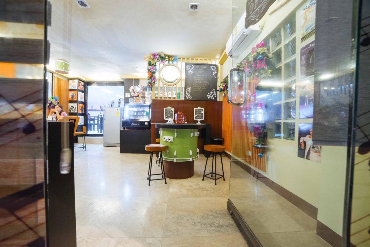 Reddoorz Plus Near San Pedro Cathedral Davao City Εξωτερικό φωτογραφία